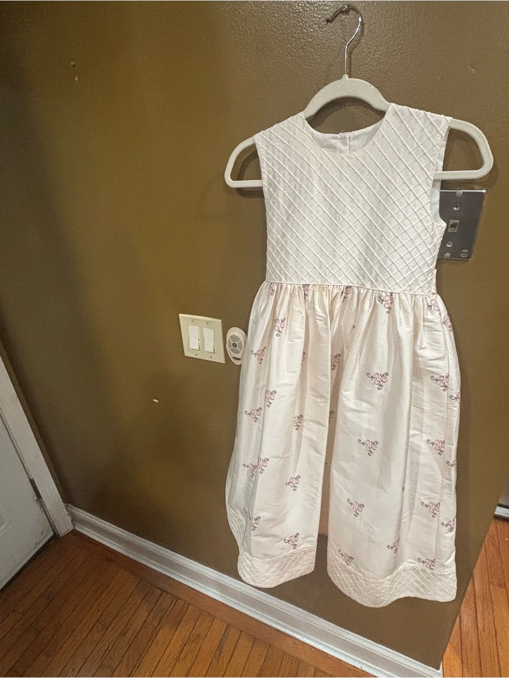 Strasburg Girls Silk Special Occasion Dress Sleeveless Round Neck Back Bow 10